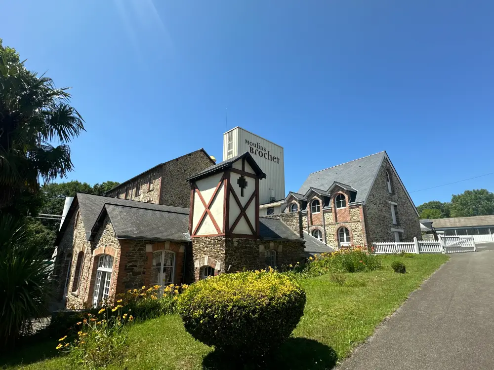 Minoterie Moulins Brochet à Martigné-Ferchaud (1)
